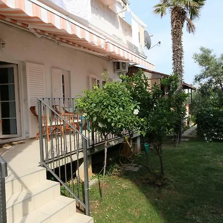 Apartment Pijer Novalja Exterior photo